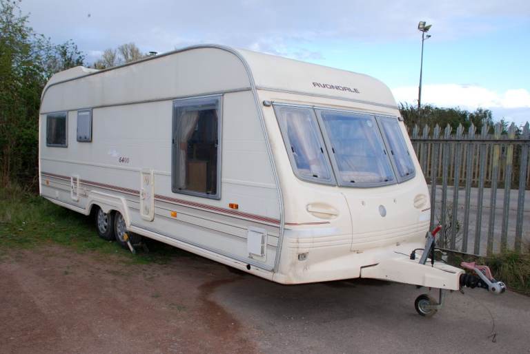 CARAVAN AVONDALE LAND RANGER 6400 TWIN AXEL