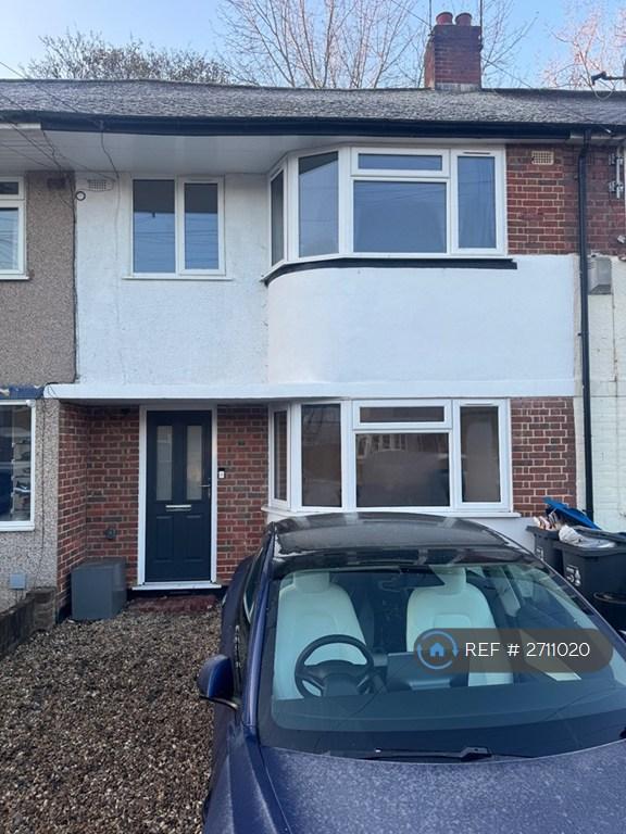 3 bedroom house in Riverside Drive, Mitcham, CR4 (3 bed) (#2711020)