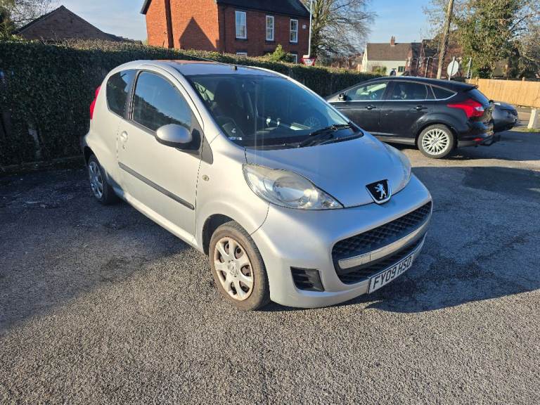 2009 peugeot 107 1.0 petrol 