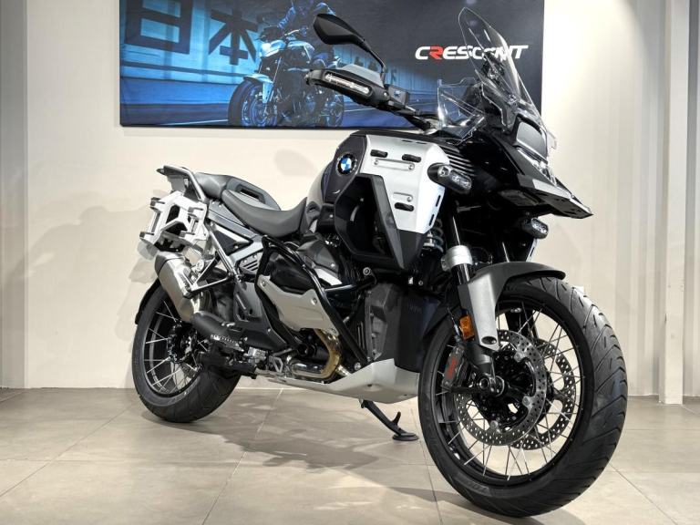 BMW R 1300 GS ADVENTURE TE - 2025 - TRIPLE BLACK - 350 MILES - HUGE SPEC 