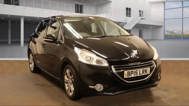 2015 Peugeot 208 1.2 VTi Allure 5dr HATCHBACK Petrol Manual