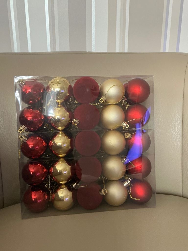 Brand new in box, 50 x red and gold tree baubles. 2xboxes for £15.