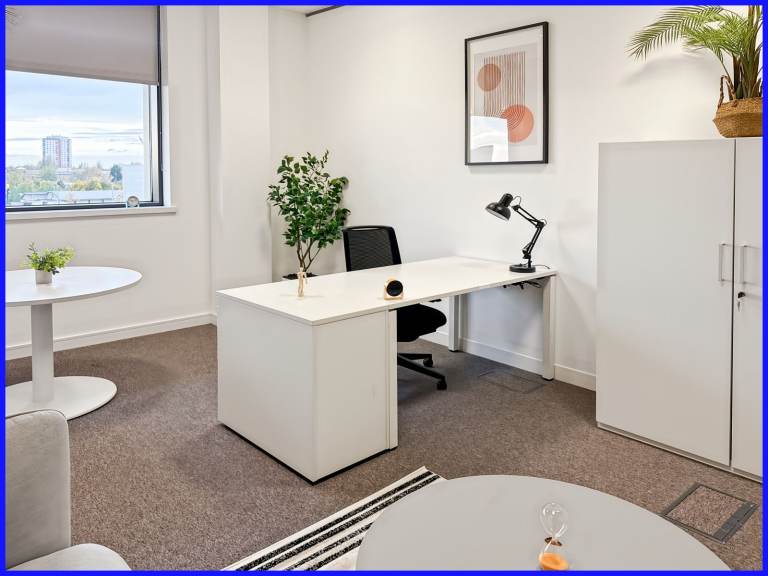 Liverpool - L7 9NJ, Private office space for 1 person in Regus Innovation Park