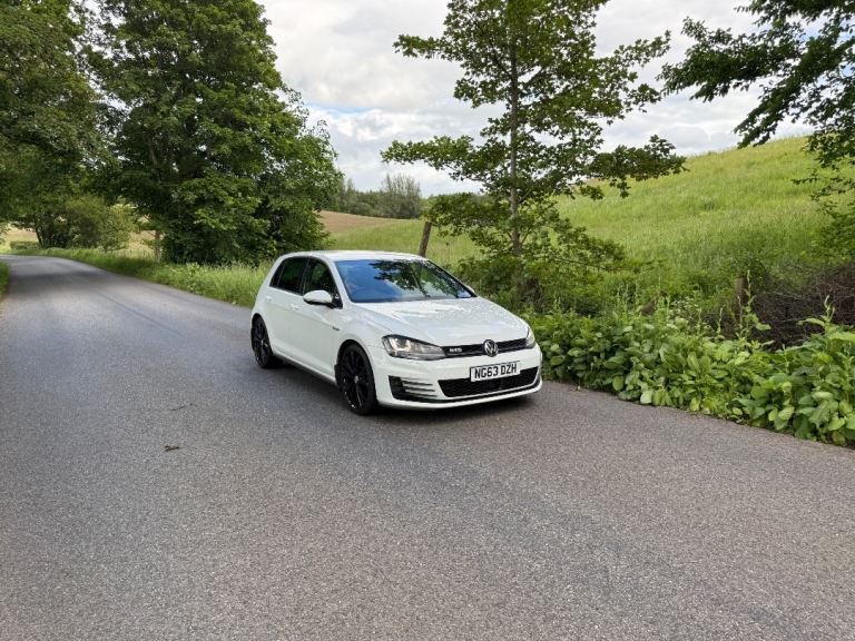 Volkswagen, GOLF, Hatchback, 2014, Manual, 1968 (cc), 5 doors