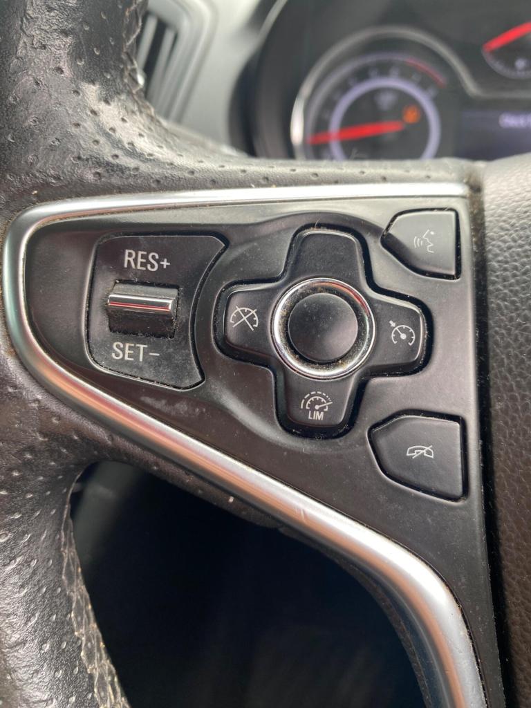 2016 Vauxhall Insignia 1.4i Turbo SRi Nav Euro 6 (s/s) 5dr HATCHBACK Petrol Manual