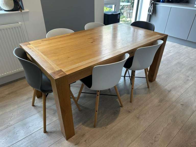 Solid Oak Extending Dining Table 165-225cm (sits 6-8 ppl) + 4 Habitat Chairs Set