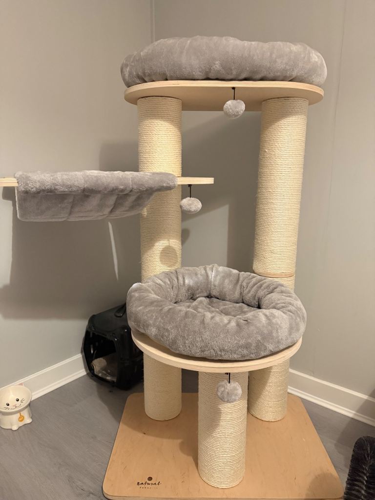 Large cat tree