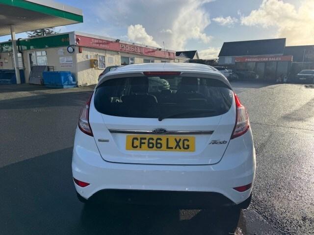 2016 Ford Fiesta 1.0 EcoBoost 125 Titanium 5dr HATCHBACK PETROL Manual