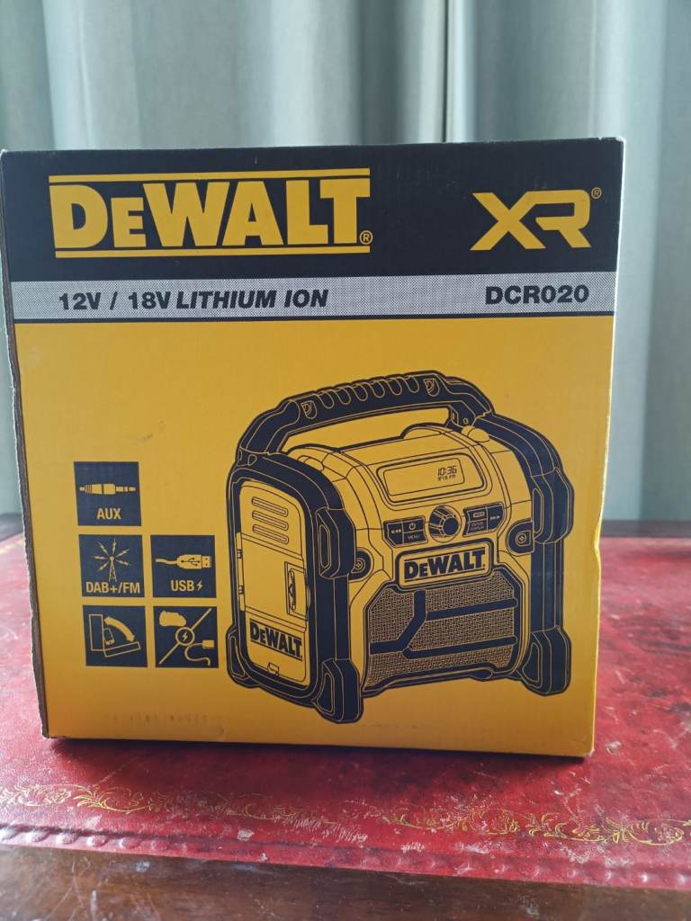 image for DeWALT radio