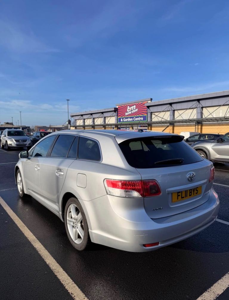 Toyota, AVENSIS, Estate, 2011, Manual, 1798 (cc), 5 doors