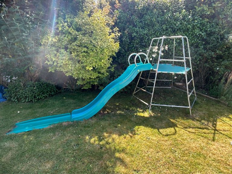 Tp climbing frame with slide, slide extension and tent