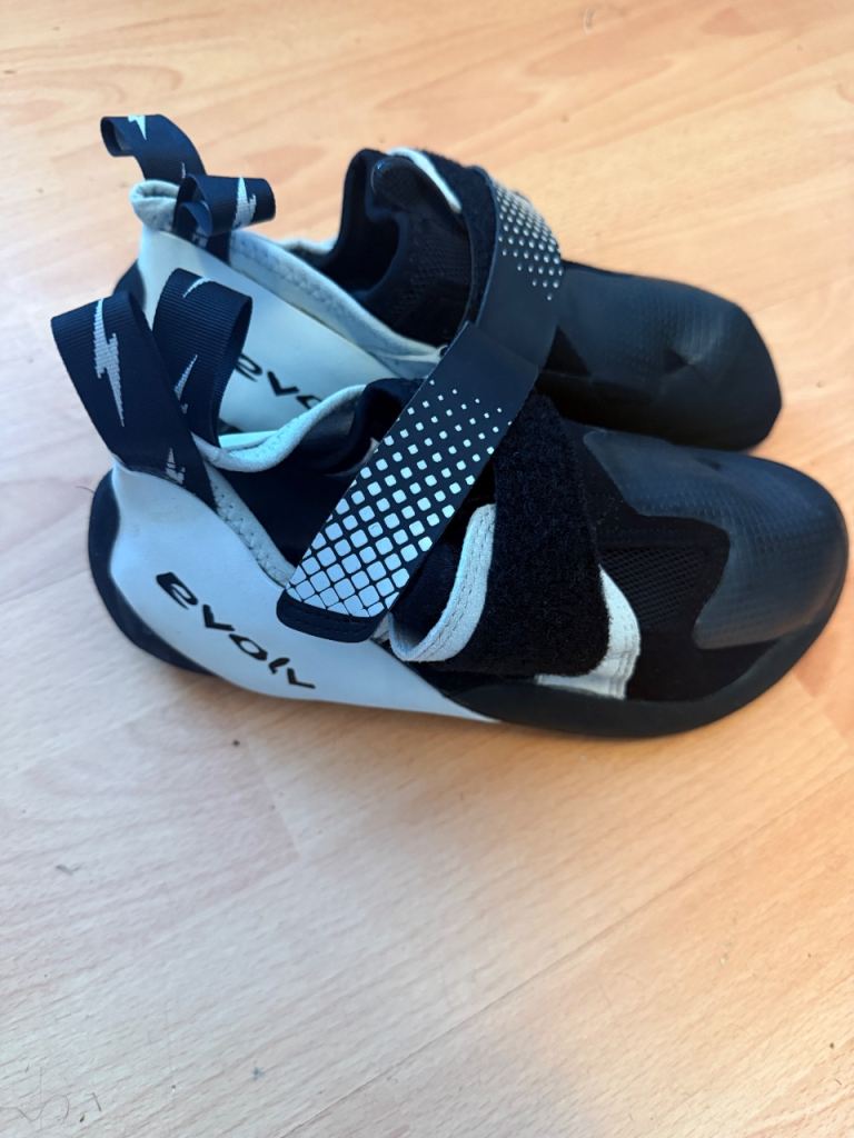 Evolv Size 12 climbing shoes 