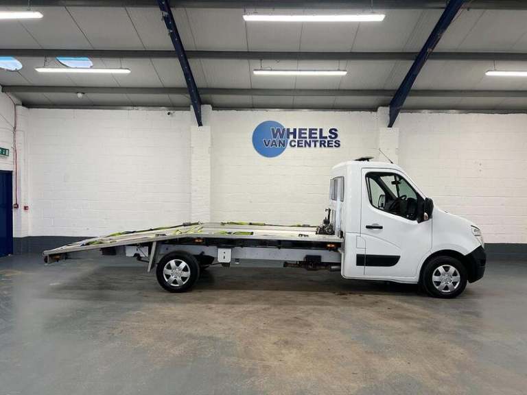  Nissan Interstar Interstar 2.3 dCi 35 Tekna L3 Euro 6 (s/s) 2dr Vehicle Transporter Diesel Manual