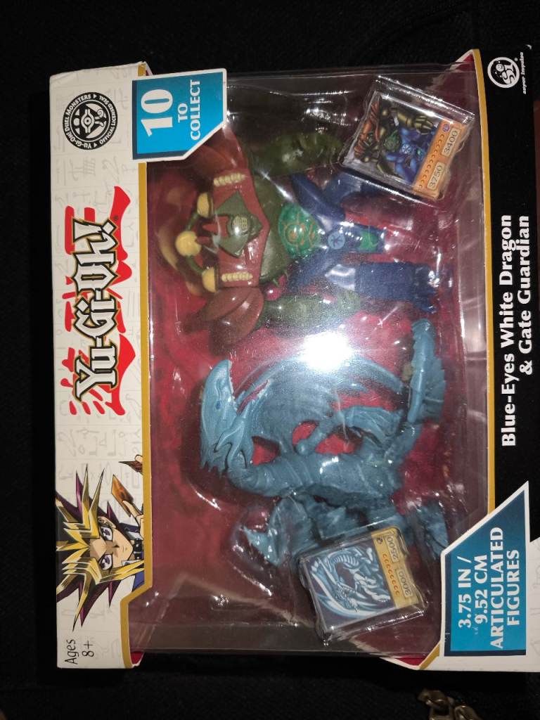 NEW Yu-Gi-Oh! Blue-Eyes White Dragon & Gate Guardian Figures