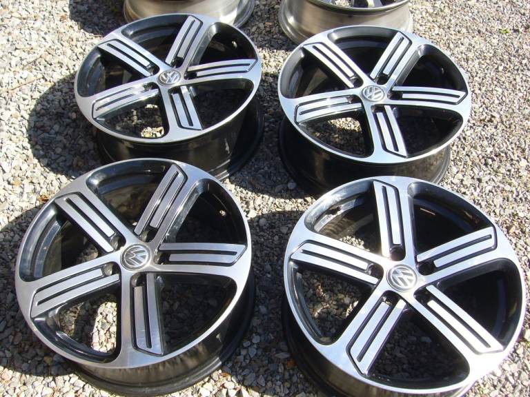 Genuine VW Cadiz alloy wheels 