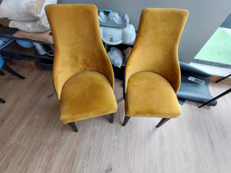 4x elegant velvet dining chairs 