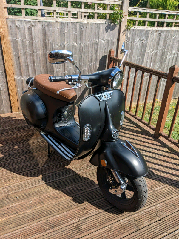 Electric moped (retro style)