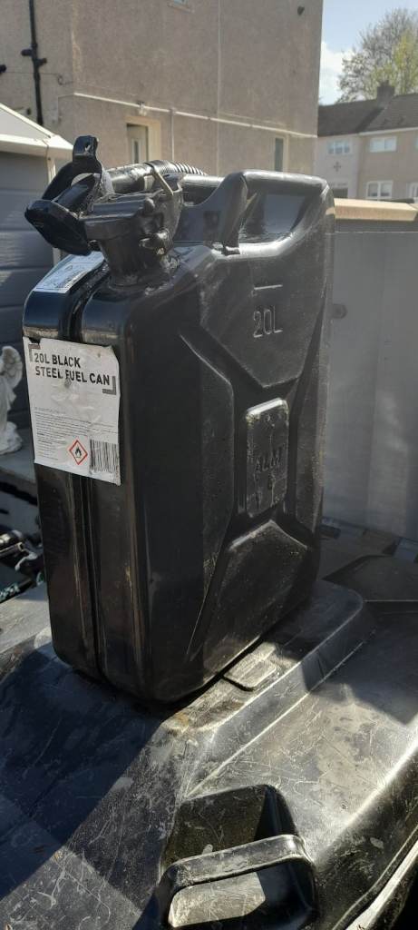 20L Jerry can with nozzle 