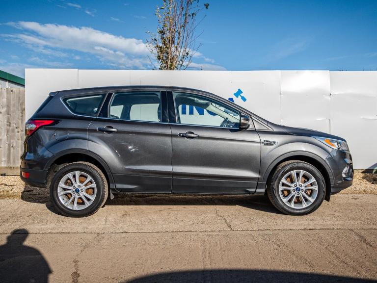 2017 Ford Kuga 2.0 TDCi Titanium Euro 6 (s/s) 5dr HATCHBACK Diesel Manual