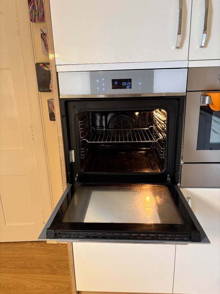 Innocenti Built-in-Oven (White)