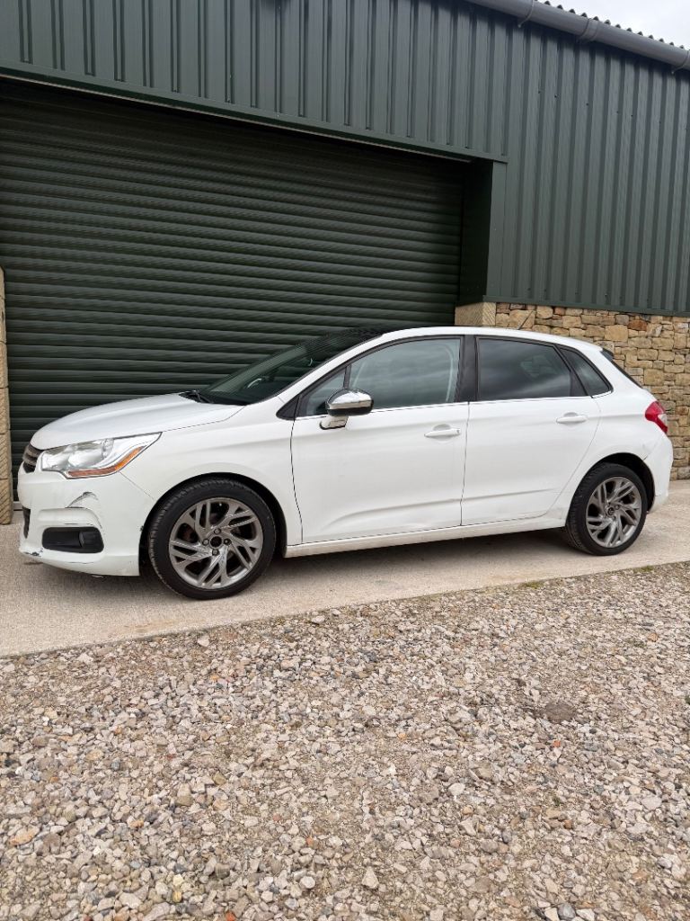 CITREON C4/ 12 MONTH MOT /  PARKING SENSORS / SUNROOF