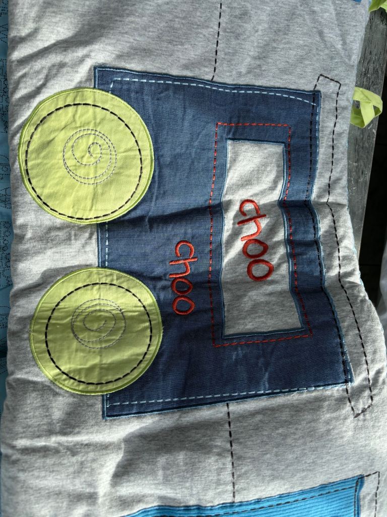 Manas and Papas cot bed bumper protection 