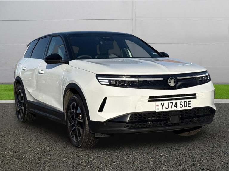 2025 Vauxhall Grandland 1.2 Hybrid [136] Ultimate 5dr e-DCT6 [Pan Roof] HATCHBACK PETROL Automatic