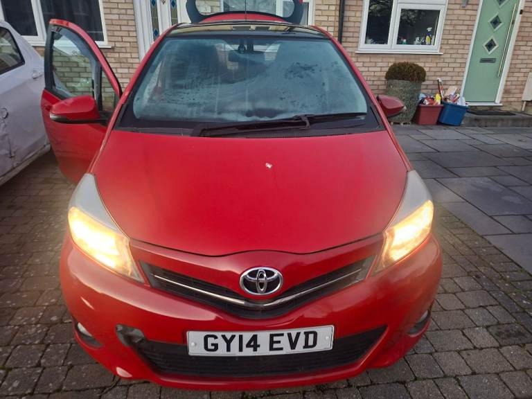 Toyota, YARIS, Hatchback, 2014, Manual, 1329 (cc), 5 doors