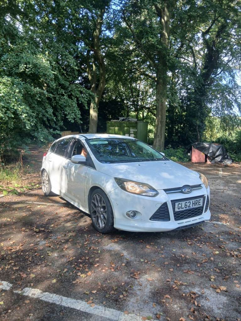 Ford, FOCUS, Hatchback, 2012, Manual, 1560 (cc), 5 doors