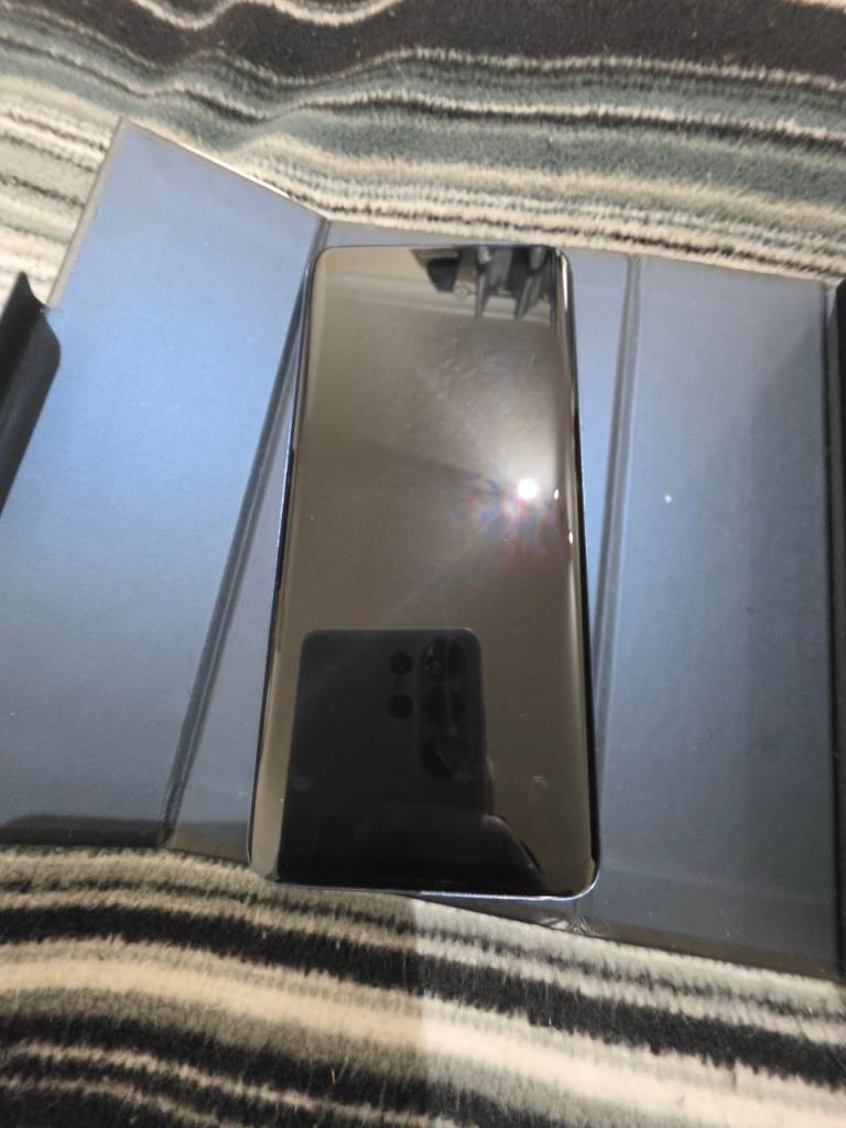 Brand new samsung s9+