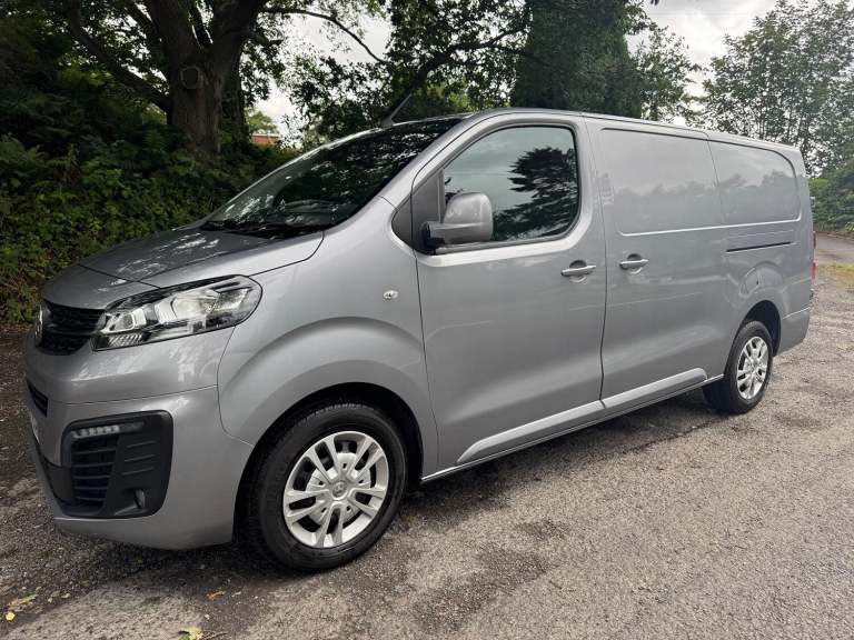 Vauxhall Vivaro Sportive, Grey, A/C, L2, EU 6, 8495 + vat