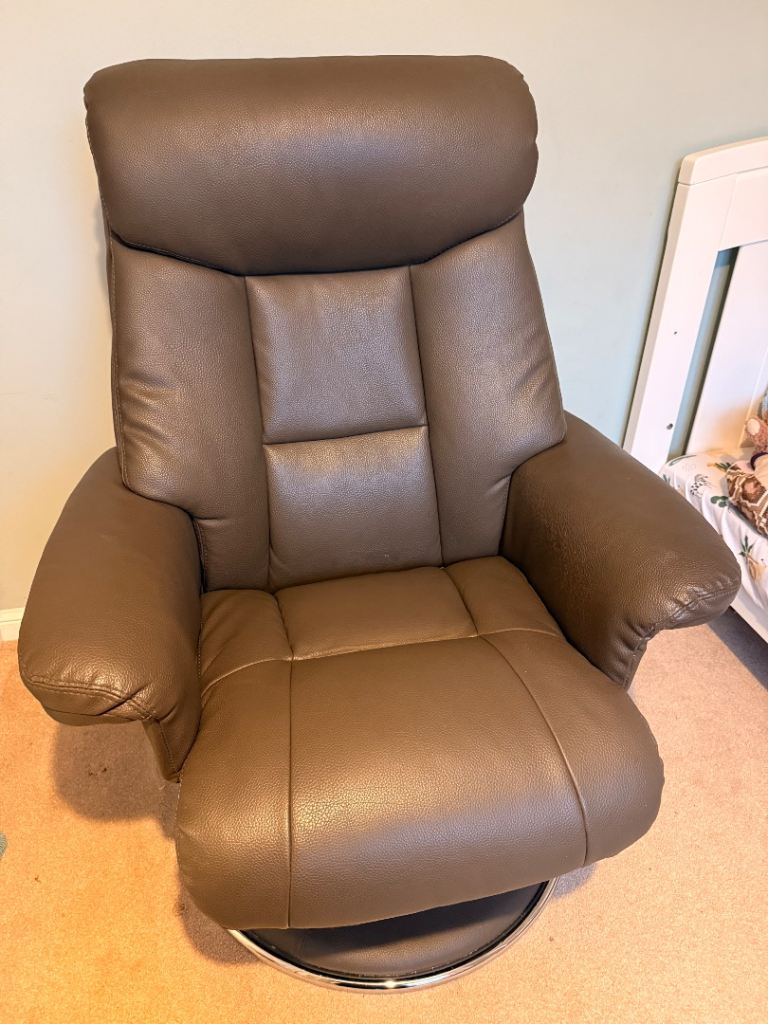 Lazy Boy 360 Swivel Chair with foot stall