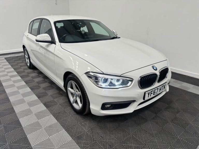 2017 BMW 1 Series 116d SE Business 5dr [Nav/Servotronic] HATCHBACK DIESEL Manual