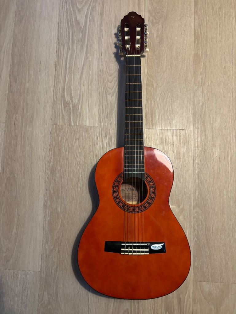Valencia CG160 1/2 size acoustic guitar