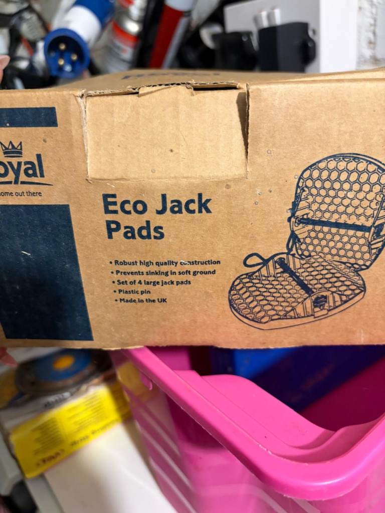Jack pads