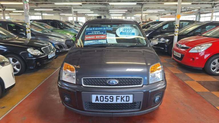 2009 Ford Fusion 1.6 Zetec Automatic 5-Door From £4,195 + Retail Package HATCHBACK Petrol Automatic