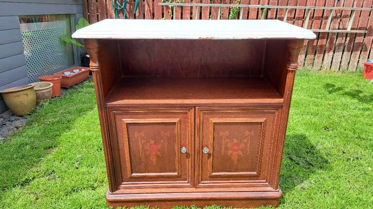 Free cabinet, unit, sideboard