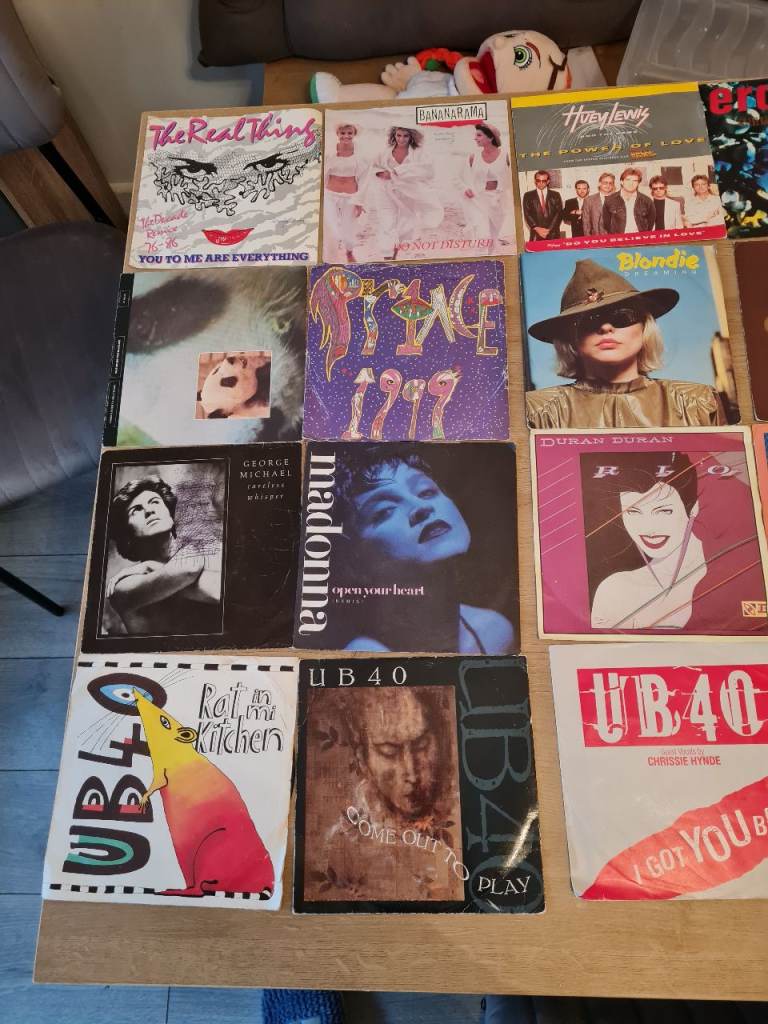 image for Bundle of vinyl 45s 