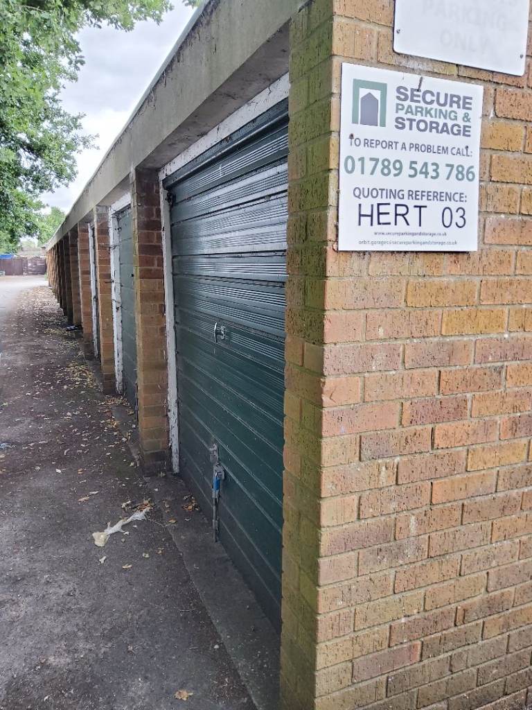 Garage To Rent - Alcester