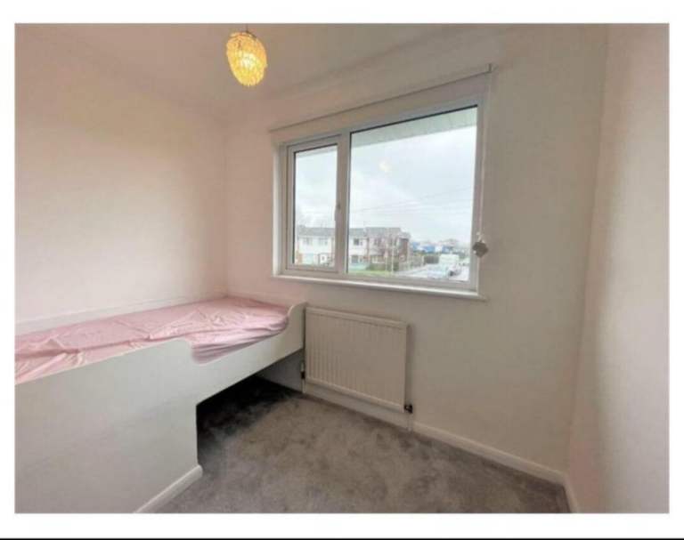 Spacious and Cosy Single Room for Rent in - TN24 9LR