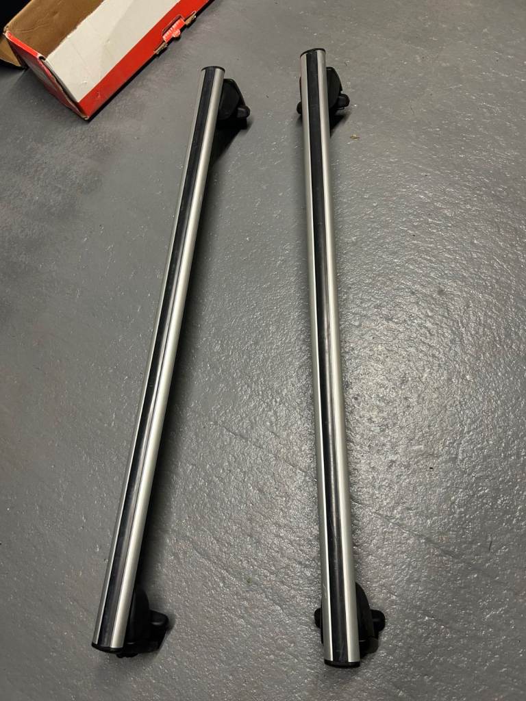VW Passat Roof Bars