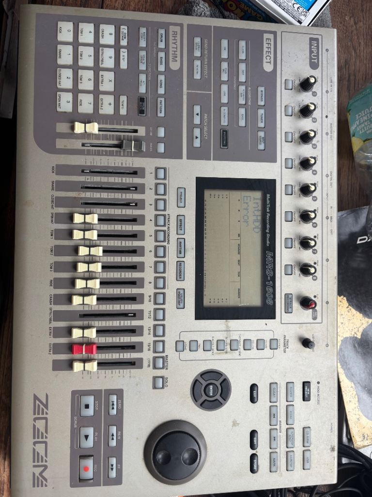 Zoom MRS-1266 MultiTrak Recording Studio – Good Condition