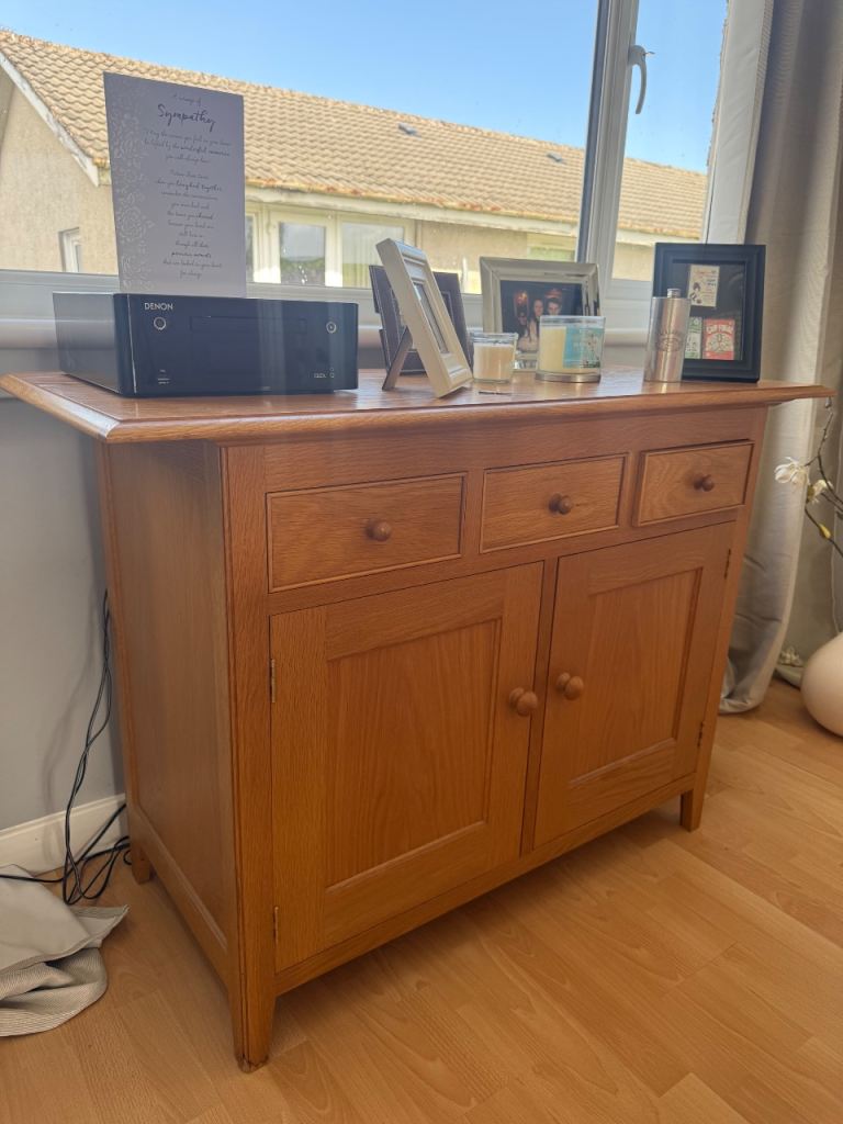 Solid wood side board 