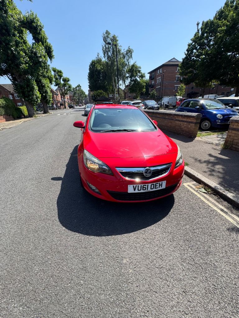 Vauxhall, ASTRA, Hatchback, 2011, Manual, 1.4, 5 doors