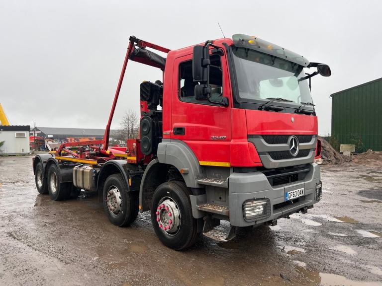 Mercedes-Benz Axor 3240 HYVA HOOK LOADER , MANUAL , APRIL TEST