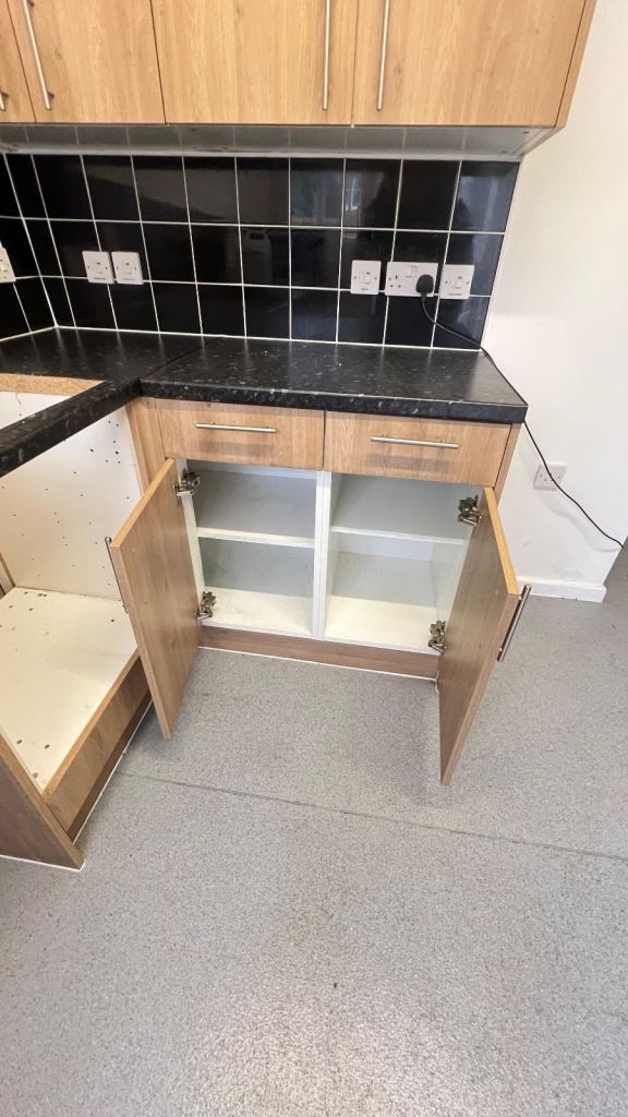 Kitchen for collection (12 units)