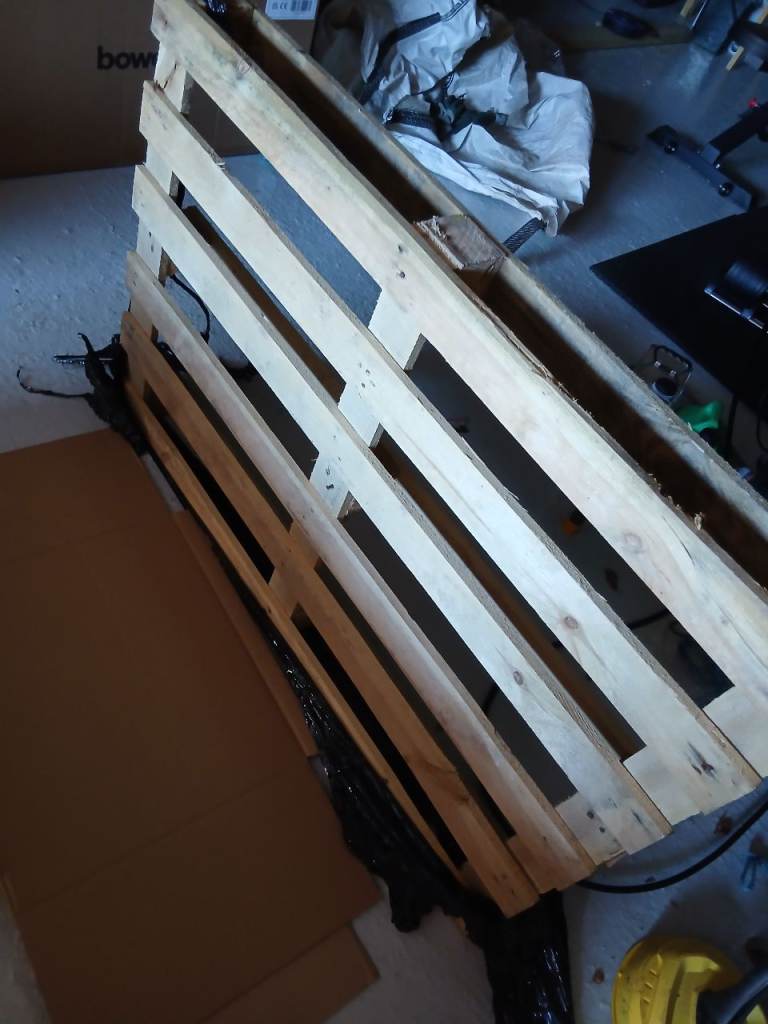 120cm x 80cm wooden pallet 