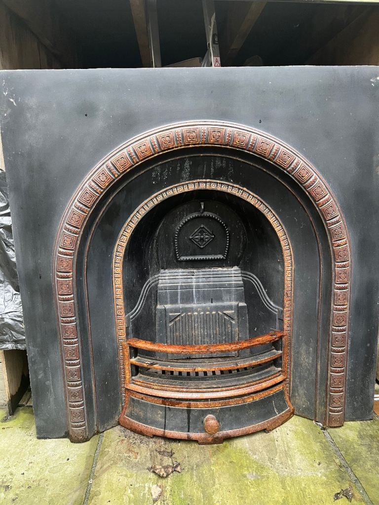 Black Victorian Style Cast Iron Grate