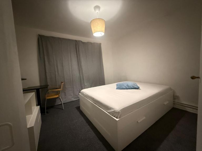 Newly Refurbished Double Room For Rent 