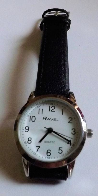 RAVEL QUARTZ WRISTWATCH in GOOD WORKING ORDER
